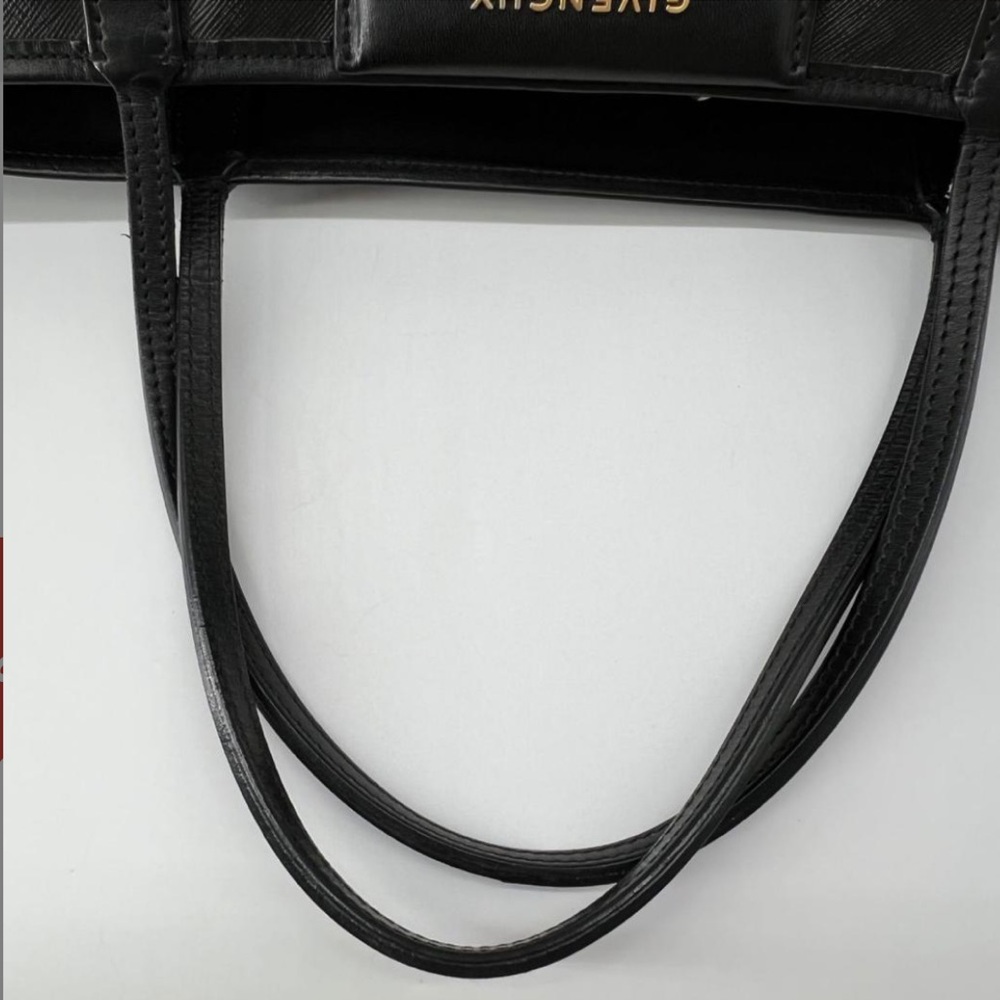 Givenchy Antigona Rottweiler tote bag with small pouch - Picture 12 of 16
